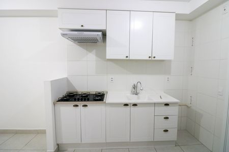 Apartamento à venda com 32m², 2 quartos e sem vaga Apartamento à venda com 32m², 2 quartos e sem vagaSala / Cozinha
