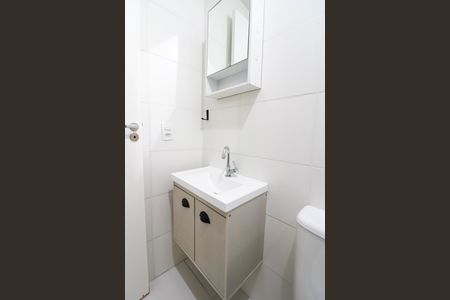 Apartamento à venda com 32m², 2 quartos e sem vaga Apartamento à venda com 32m², 2 quartos e sem vagaBanheiro