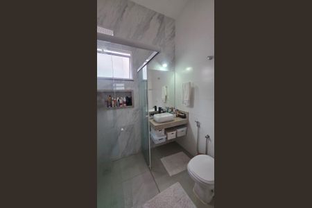 Casa de condomínio para alugar com 160m², 3 quartos e 4 vagas Casa de condomínio para alugar com 160m², 3 quartos e 4 vagasBanheiro