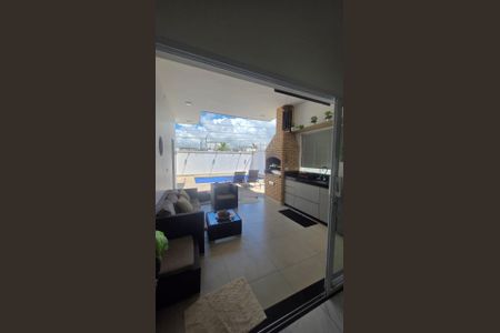 Casa de condomínio para alugar com 160m², 3 quartos e 4 vagas Casa de condomínio para alugar com 160m², 3 quartos e 4 vagasSala