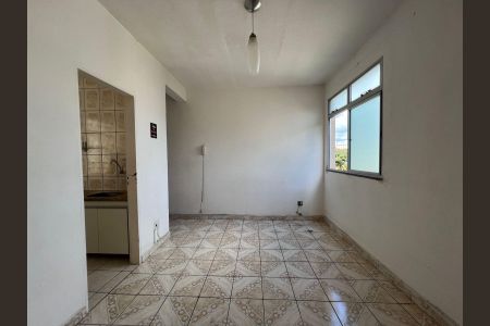 Apartamento à venda com 2 quartos, 56m² em Floramar, Belo Horizonte