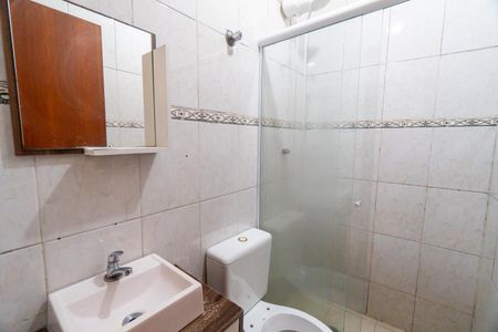 Casa de condomínio para alugar com 80m², 2 quartos e 2 vagas Casa de condomínio para alugar com 80m², 2 quartos e 2 vagasBanheiro da Suíte 2