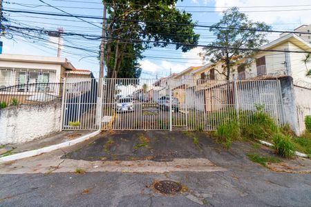 Casa de condomínio para alugar com 80m², 2 quartos e 2 vagas Casa de condomínio para alugar com 80m², 2 quartos e 2 vagasFachado do condomínio