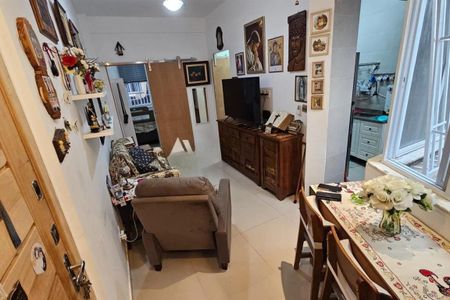Apartamento à venda com 2 quartos, 49m² em Copacabana, Rio de Janeiro