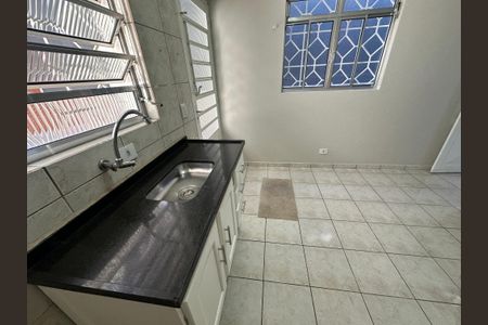 Casa para alugar com 120m², 2 quartos e 2 vagasCozinha