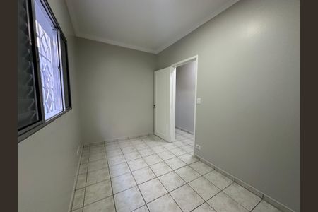 Casa para alugar com 120m², 2 quartos e 2 vagasQuarto 2