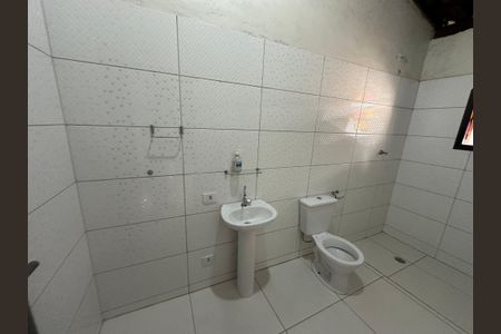 Casa para alugar com 120m², 2 quartos e 2 vagasBanheiro Social