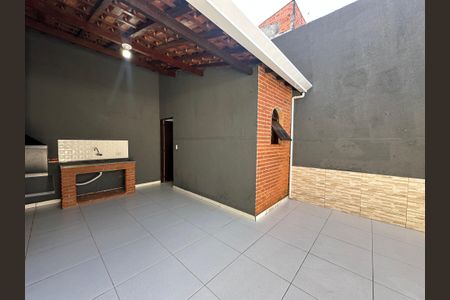 Casa para alugar com 120m², 2 quartos e 2 vagasChurrasqueira