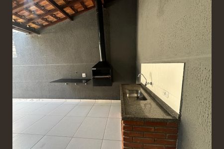 Casa para alugar com 120m², 2 quartos e 2 vagasChurrasqueira