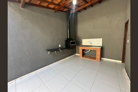 Casa para alugar com 120m², 2 quartos e 2 vagasChurrasqueira
