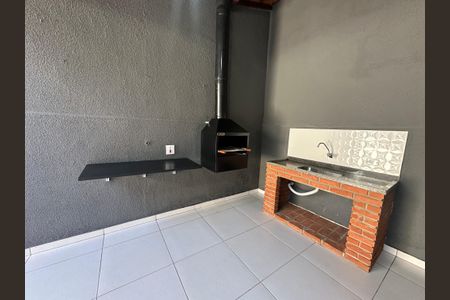 Casa para alugar com 120m², 2 quartos e 2 vagasChurrasqueira
