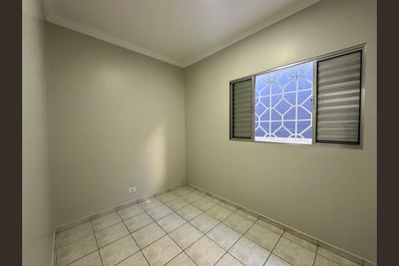 Casa para alugar com 120m², 2 quartos e 2 vagasQuarto 2