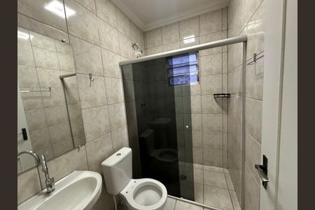 Casa para alugar com 120m², 2 quartos e 2 vagasBanheiro