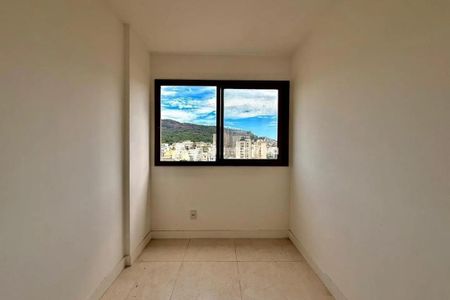Apartamento à venda com 120m², 3 quartos e 1 vaga