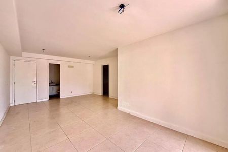 Apartamento à venda com 120m², 3 quartos e 1 vaga