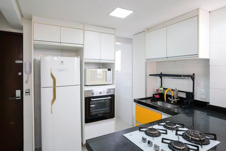 Apartamento para alugar com 96m², 2 quartos e 2 vagasCozinha