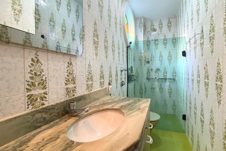 Apartamento para alugar com 100m², 3 quartos e 1 vagaBanheiro da Suíte 1