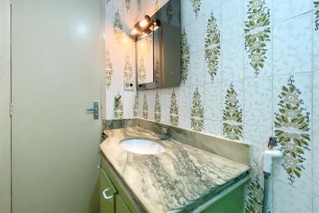 Apartamento para alugar com 100m², 3 quartos e 1 vagaBanheiro da Suíte 1