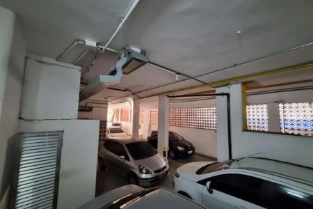 Apartamento à venda com 60m², 1 quarto e 1 vaga