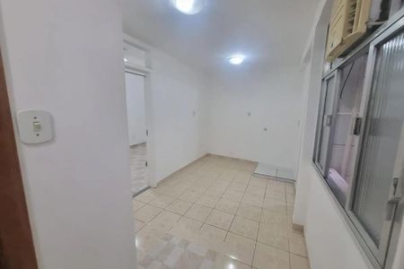 Apartamento à venda com 60m², 1 quarto e 1 vaga