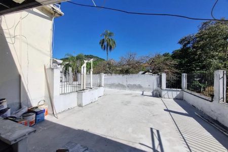 Apartamento à venda com 60m², 1 quarto e 1 vaga