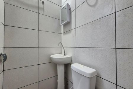 Casa para alugar com 64m², 1 quarto e 1 vaga Casa para alugar com 64m², 1 quarto e 1 vagaBanheiro