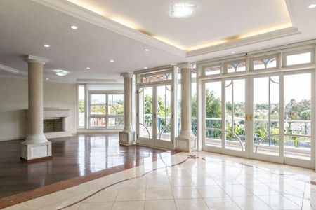 Sala de casa de condomínio à venda com 5 quartos, 1000m² em Condomínio Melville (Tamboré), Santana de Parnaíba
