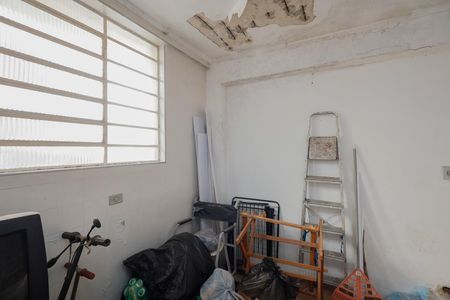 Casa à venda com 321m², 6 quartos e 4 vagasQuarto 5