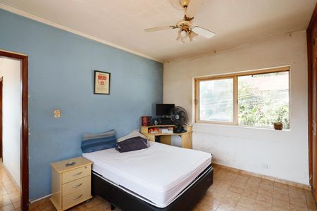 Casa à venda com 321m², 6 quartos e 4 vagasQuarto 4