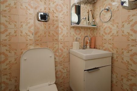 Casa à venda com 321m², 6 quartos e 4 vagasBanheiro  4