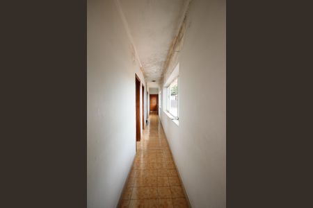 Casa à venda com 321m², 6 quartos e 4 vagasCorredor
