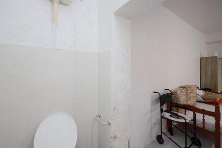 Casa à venda com 321m², 6 quartos e 4 vagasBanheiro da Suíte 2