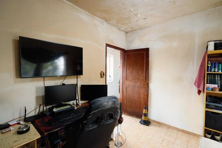 Casa à venda com 321m², 6 quartos e 4 vagasQuarto 3
