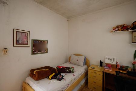 Casa à venda com 321m², 6 quartos e 4 vagasQuarto 2