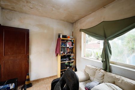 Casa à venda com 321m², 6 quartos e 4 vagasQuarto 3