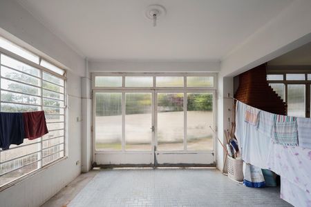 Casa à venda com 321m², 6 quartos e 4 vagasGaragem / Churrasqueira