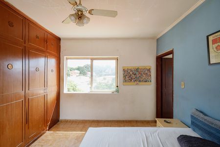 Casa à venda com 321m², 6 quartos e 4 vagasQuarto 4