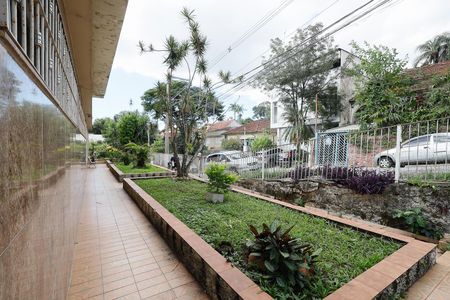 Casa à venda com 321m², 6 quartos e 4 vagasQuintal