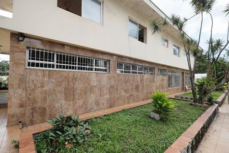 Casa à venda com 321m², 6 quartos e 4 vagasQuintal