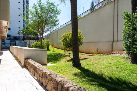 Apartamento para alugar com 154m², 3 quartos e 2 vagasÁrea Comum-Jardim