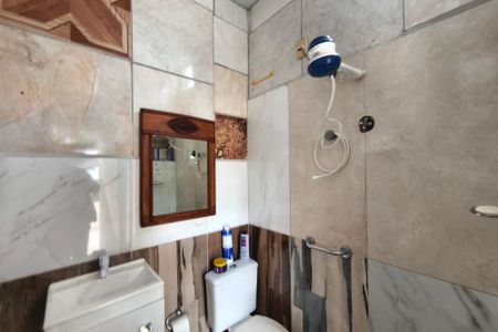 Casa à venda com 193m², 4 quartos e 5 vagasLavabo