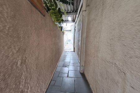 Casa à venda com 193m², 4 quartos e 5 vagasCorredor - Quintal