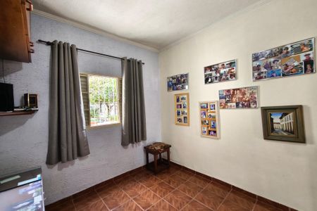 Casa à venda com 193m², 4 quartos e 5 vagasQuarto 2