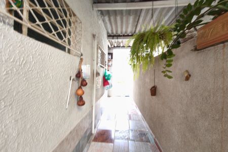 Casa à venda com 193m², 4 quartos e 5 vagasCorredor - Quintal