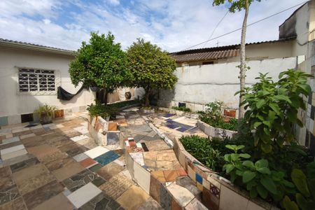 Casa à venda com 193m², 4 quartos e 5 vagasQuintal