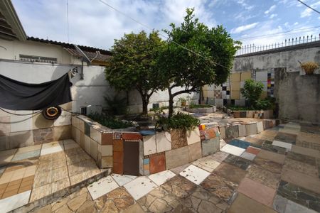 Casa à venda com 193m², 4 quartos e 5 vagasQuintal