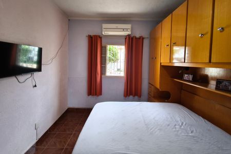 Casa à venda com 193m², 4 quartos e 5 vagasQuarto Suíte