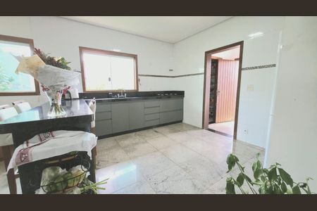 Casa para alugar com 5 quartos, 725m² em Nossa Senhora das Gracas, Lagoa Santa