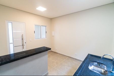 Sala/Cozinha de casa para alugar com 1 quarto, 45m² em Vila Guarani (zona Sul), São Paulo