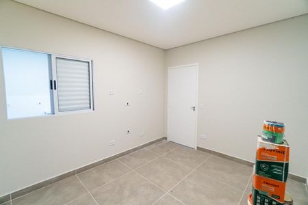 Quarto de casa para alugar com 1 quarto, 45m² em Vila Guarani (zona Sul), São Paulo